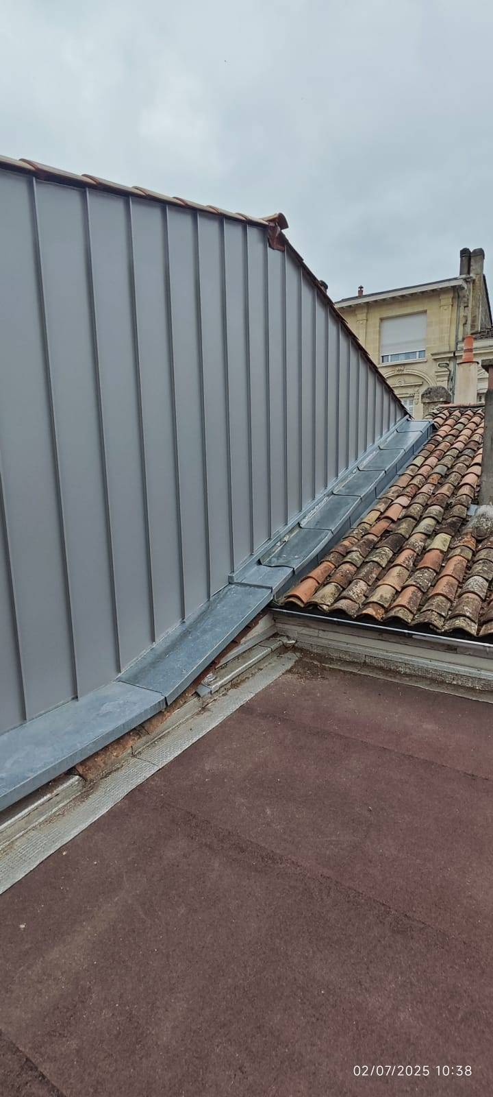 Faire poser des couvertines en aluminium ou zinc sur support béton pour protéger les murets contre l’humidité et les infiltrations d’eau à Langon 33210 proche de Cadillac