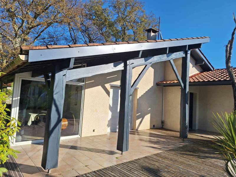 Quel impact peut avoir un bandeau bleu ardoise pas cher sur l'esthétique de ma maison près du bassin d'Arcachon