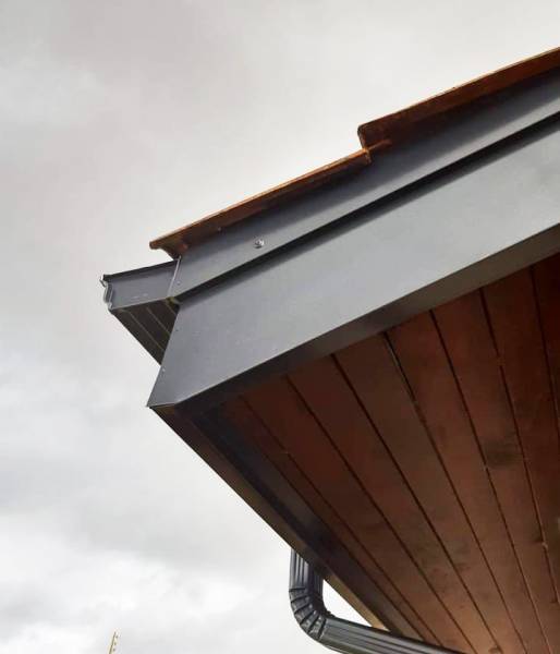 Des gouttières aluminium de qualité de forme trapèze pour cette maison située à Bordeaux