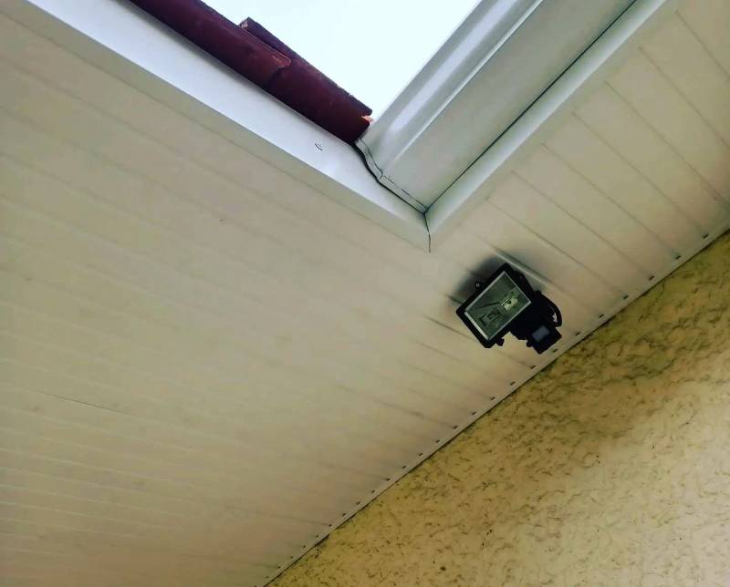 Rénovation sur mesure des gouttières pour maison traditionnelle à Mérignac en Gironde