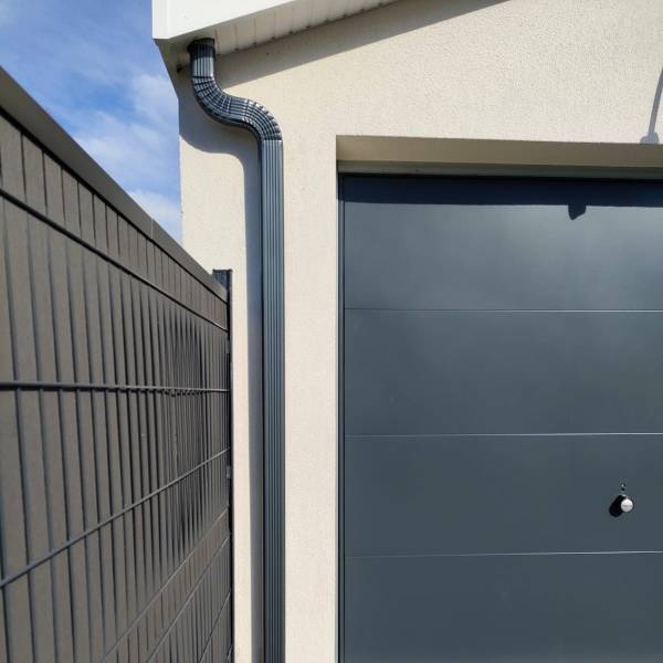 Gouttière noire en aluminium pas cher en gironde