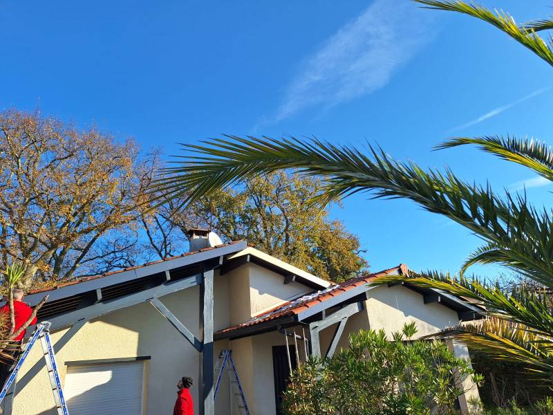 Quel impact peut avoir un bandeau bleu ardoise de qualité sur l'esthétique de ma maison près du bassin d'Arcachon